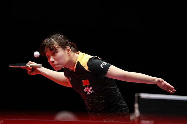 更因场上火 更因场上火